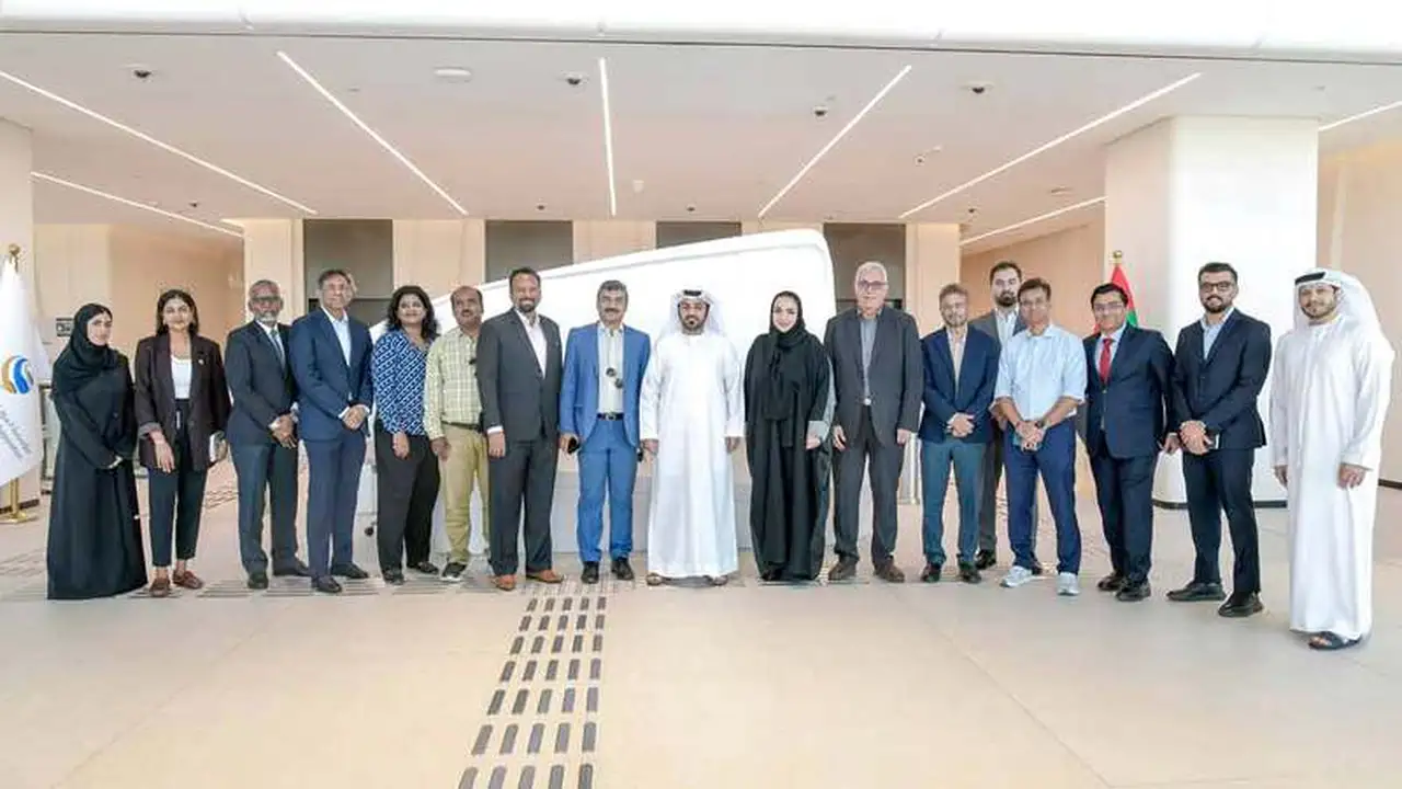 موانئ دبي تسعى لتعزيز كفاءة حركة الحاويات وتدفق البضائع